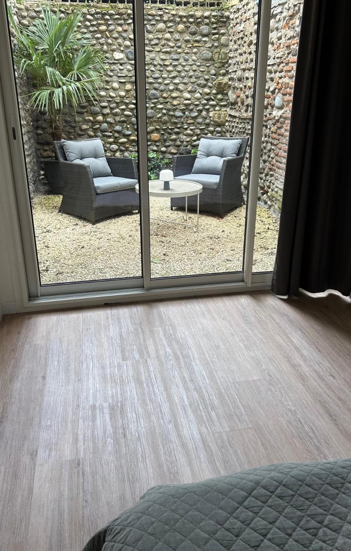 Le Patio : Appartement Chic 3 Chambres Au Coeur De Pau Esterno foto
